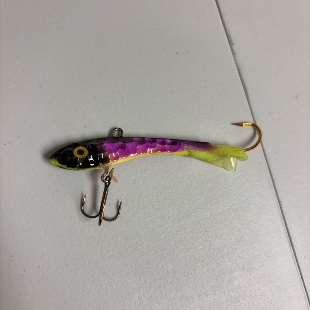 Custom Painted Shiver Minnow